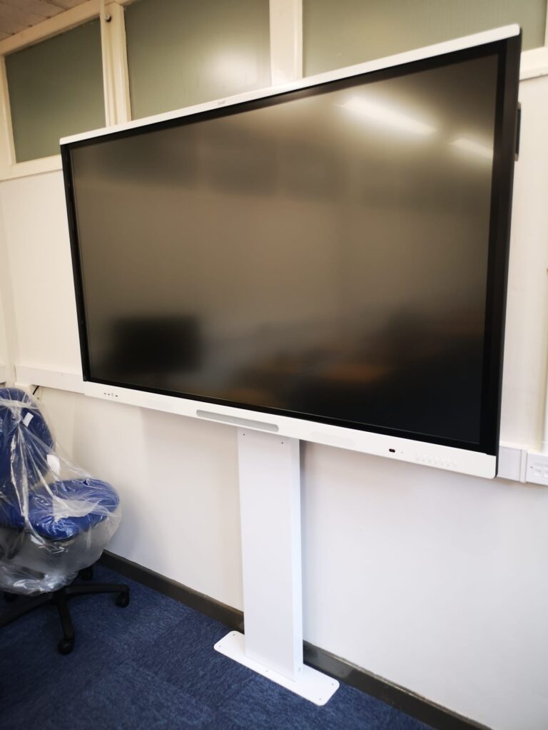 Leasing 8 crystal 55